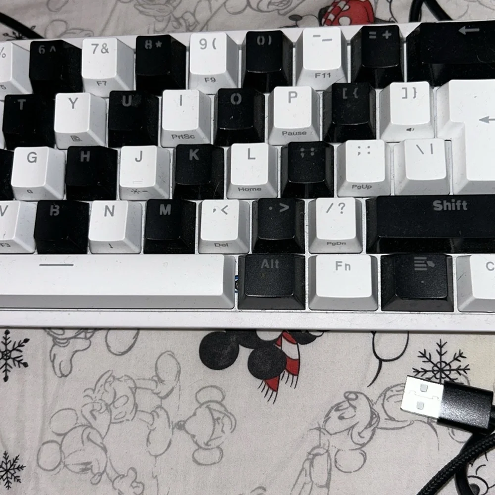 Computer Keyboard and mouse - Picture 6 of 9